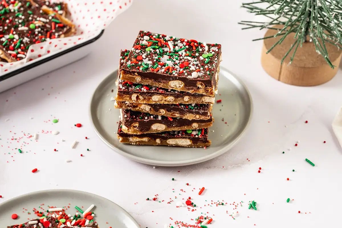 Christmas Crack with Pretzels, Chocolate, and Toffee